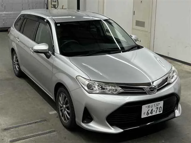 Toyota Corolla Fielder NRE161G 2018